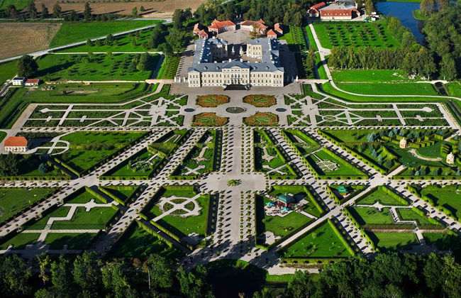 Rundāle Palace Day Trip - Photo 1