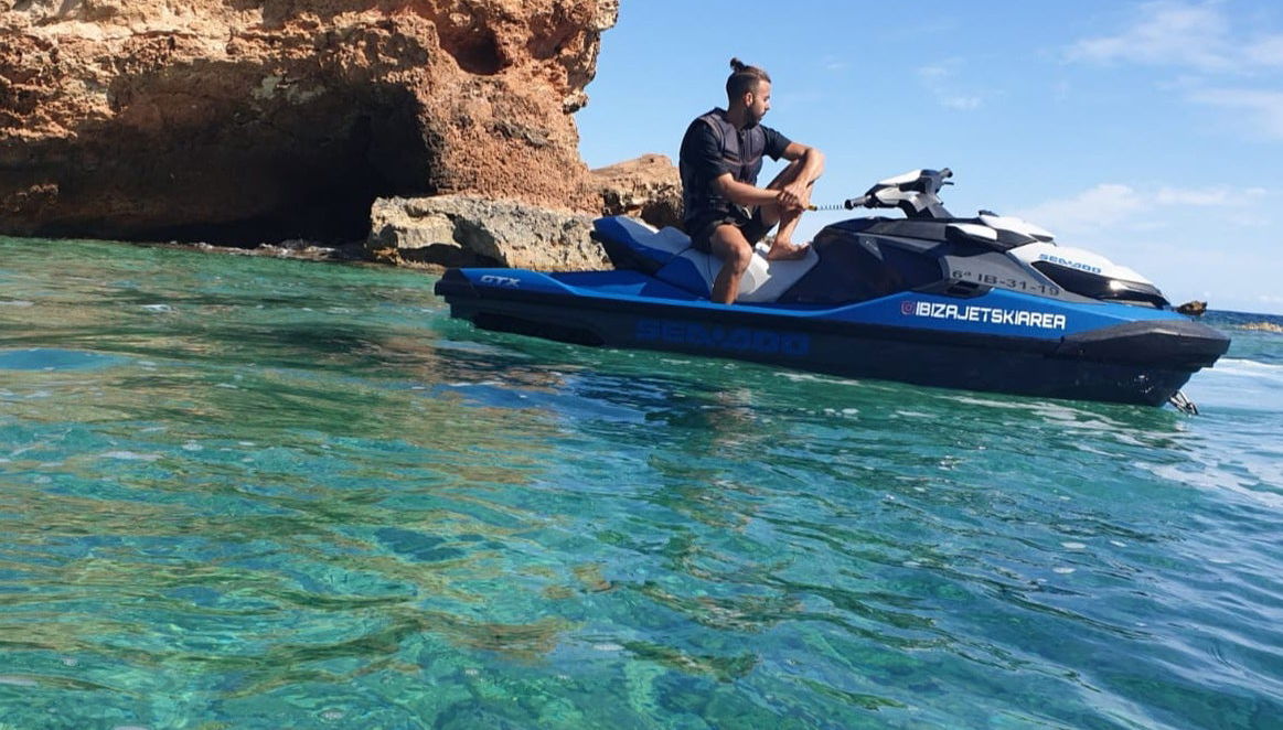 Tour in moto d'acqua a Ibiza - Foto 1