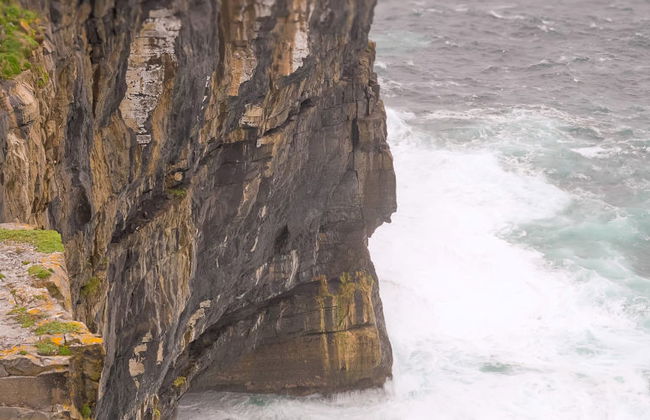 Ferry a Inishmore + Paseo en barco por los acantilados de Moher - Foto 8