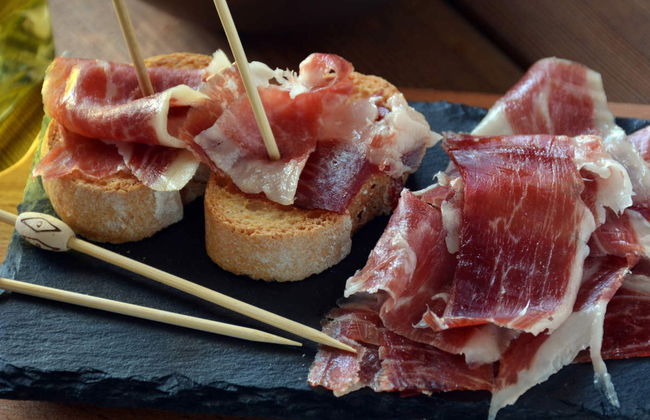 Visita a Lisardo Castro con degustación de ibéricos - Foto 1