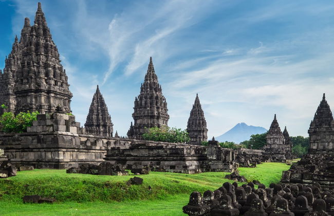 Noleggio d'auto con chauffeur a Yogyakarta - Foto 1