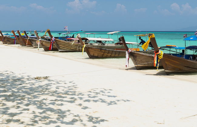 Phi Phi Island Speedboat Tour - Photo 2