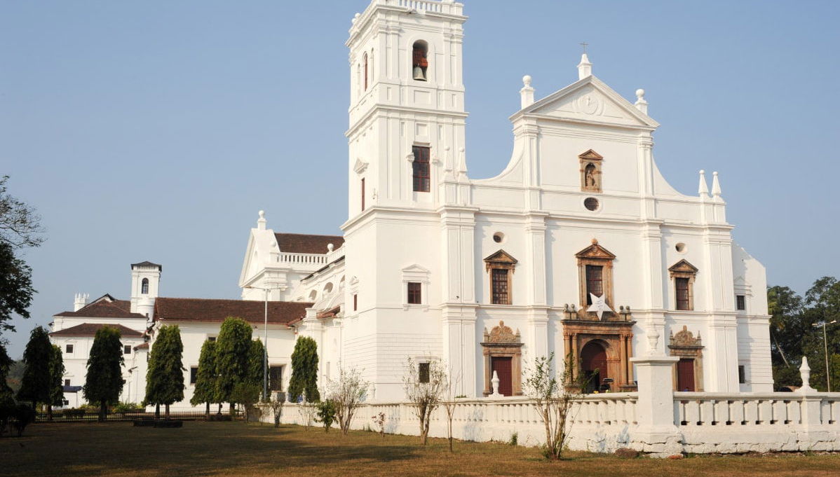 Walking Tour of Old Goa's Churches - Foto 1