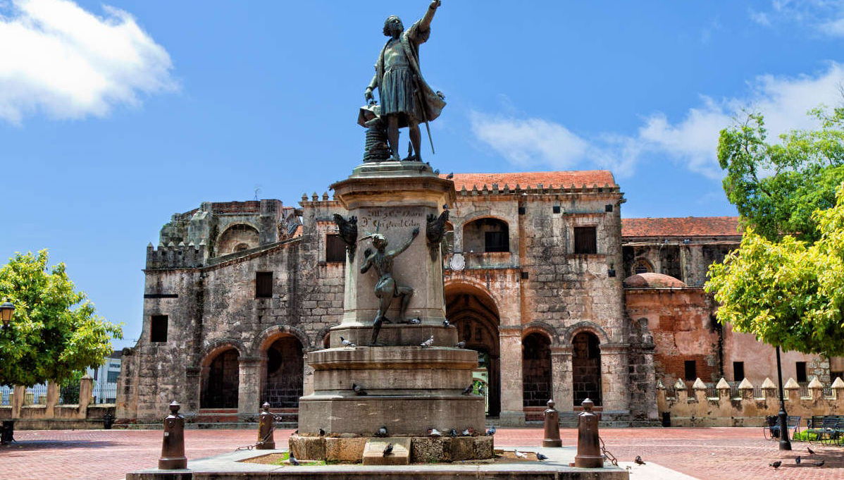 Ciudad Colonial Guided Tour - Photo 1