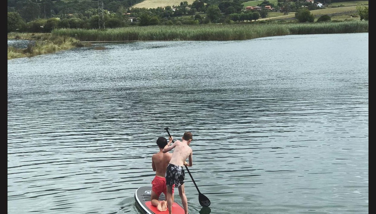 Paddle surf en Ribadesella - Foto 1