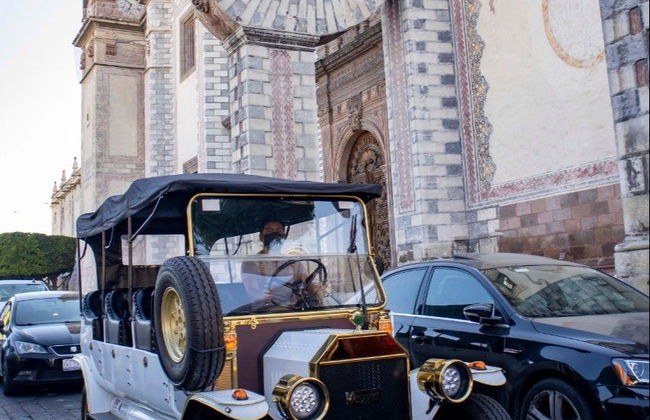 Santiago de Querétaro Classic Car Tour - Photo 3