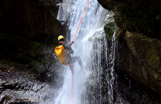 Trilha e rapel no rio Guatapé - Foto 1