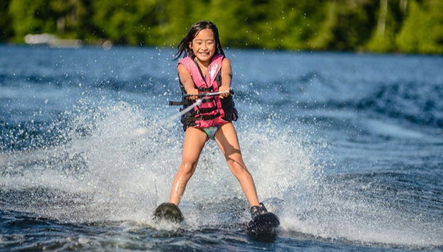 Water skiing or Wakeboarding in Bentota - Foto 3