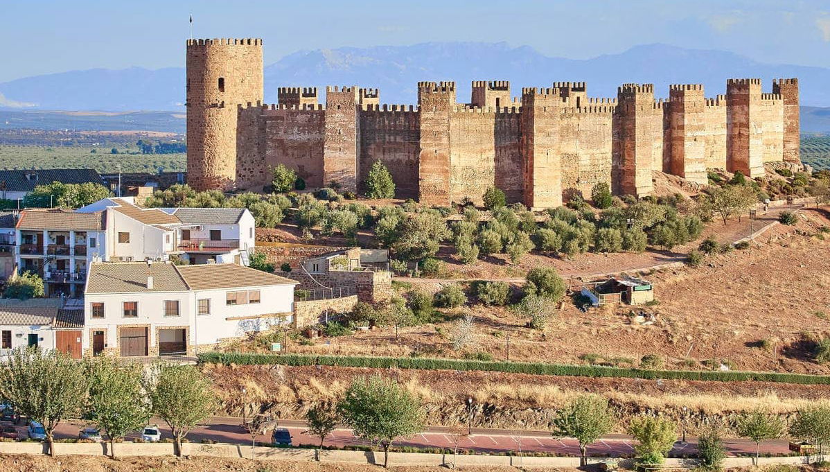 Baños de la Encina Castle Guided Tour - Foto 1
