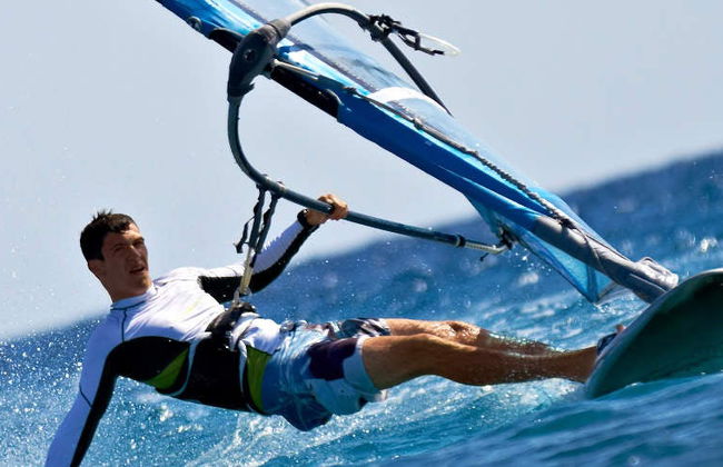 Curso de windsurf en Estartit - Foto 6