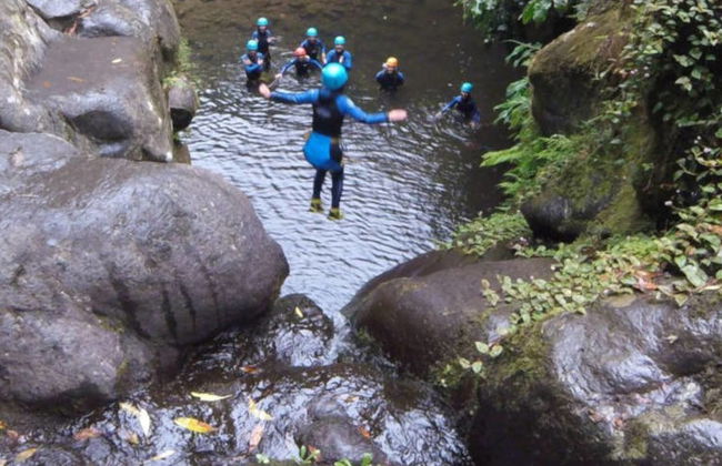 Descenso de cañones en Ribeira dos Caldeirões - Foto 4