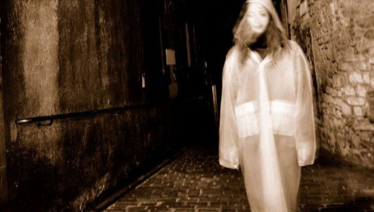 Ghost Tour of Edinburgh - Photo 1