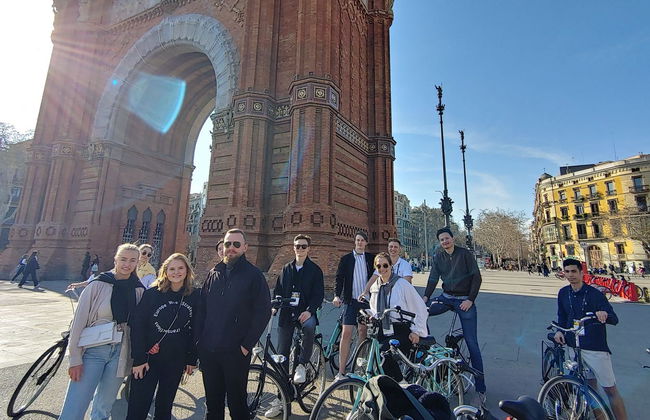 Barcelona Bike Tour - Photo 3