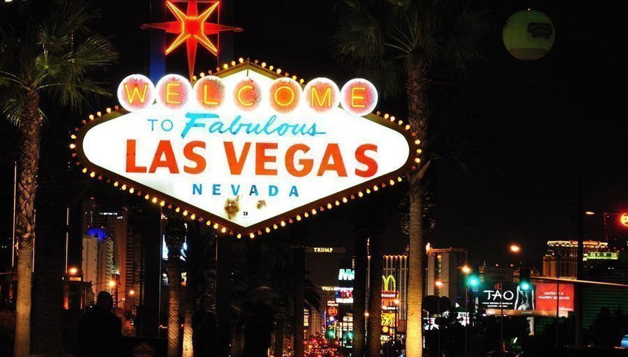 Open-Top Bus Night Tour - Photo 1