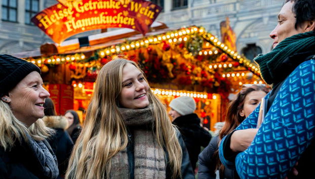 Munich Christmas Markets Food Tour - Photo 4