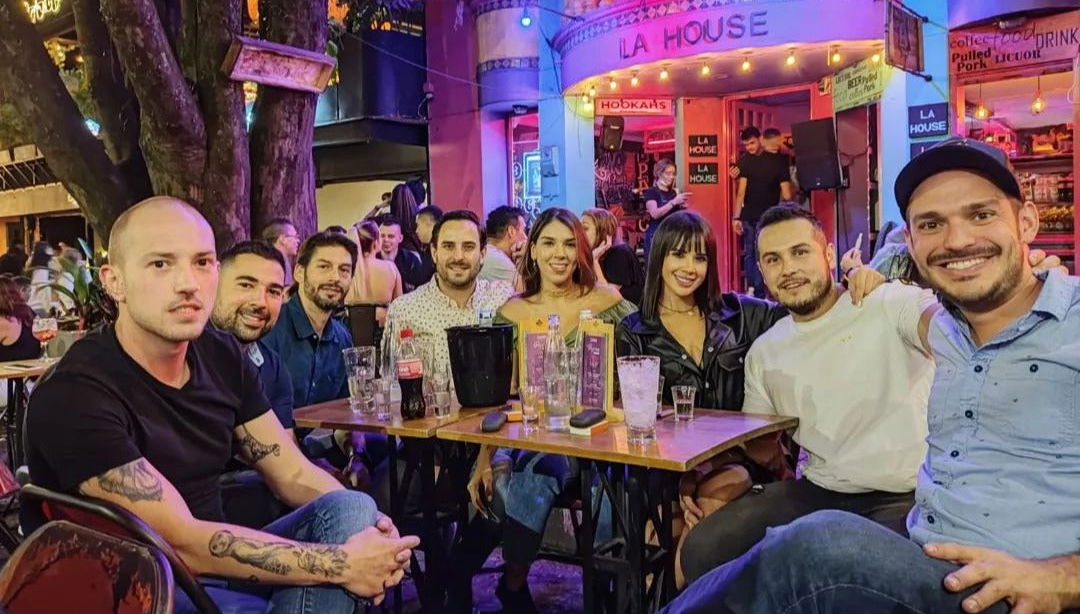 Pub Crawl ¡Tour de fiesta por Medellín - Foto 1