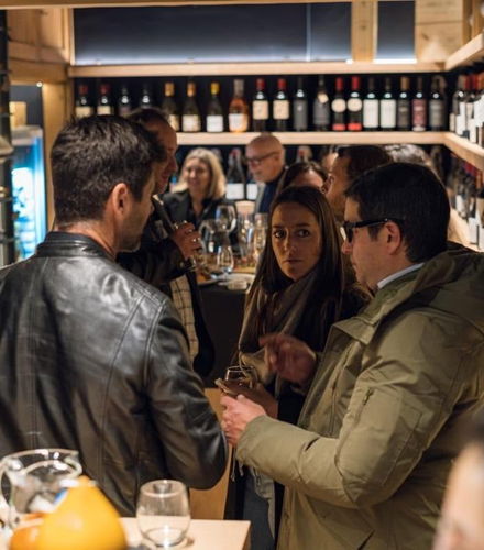 Foto de Visita a la vinoteca Wine House