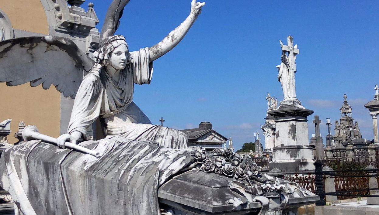 Tour in Avilés - Photo 1