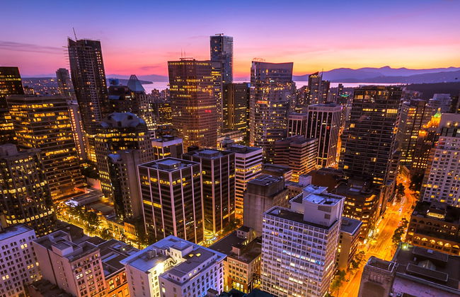 Tour panorámico nocturno por Vancouver - Foto 5