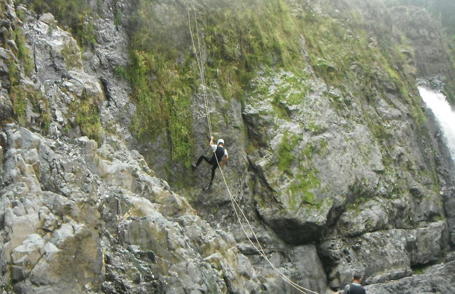 Barranquismo y rápel en Jarabacoa - Foto 6