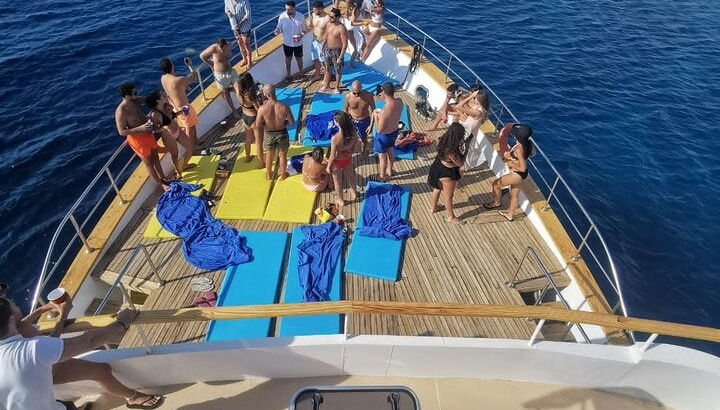 Crucero por el golfo de Áqaba con comida - Foto 1
