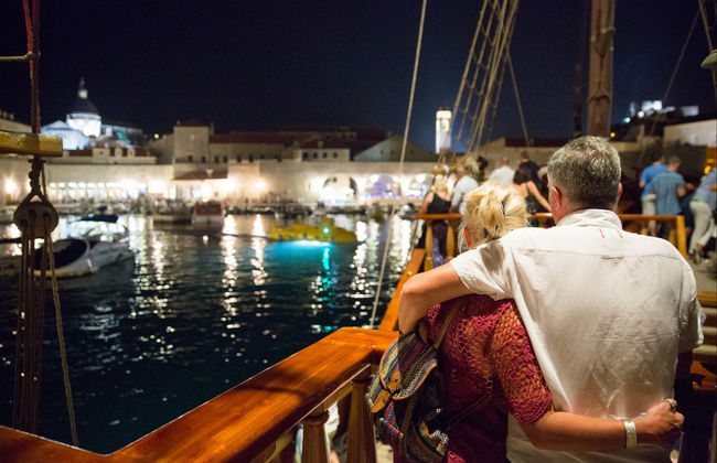 Crucero nocturno en galeón por Dubrovnik - Foto 2