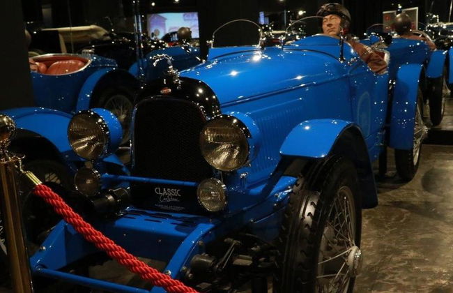 Salon de voitures anciennes - Photo 3