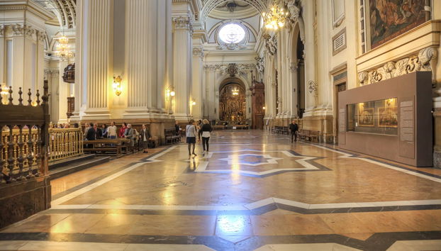Visite guidée de la basilique Notre-Dame-du-Pilier - Photo 4