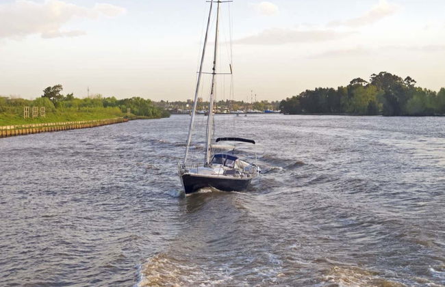 Tigre & La Plata Rivers Private Sailing Trip - Photo 5