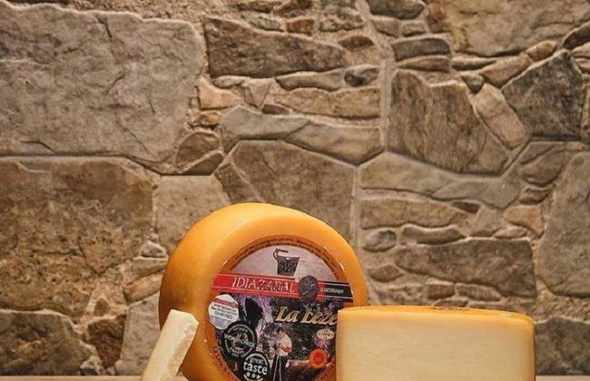 Experiencia única sobre el queso Idiazabal - Tour en grupo reducido - Foto 1