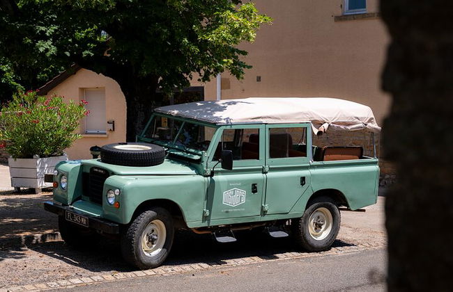 Tour privato del vino di Borgogna di un'intera giornata con Land Rover d'annata (Lione) - Foto 11