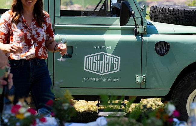 Tour privato del vino di Borgogna di un'intera giornata con Land Rover d'annata (Lione) - Foto 3