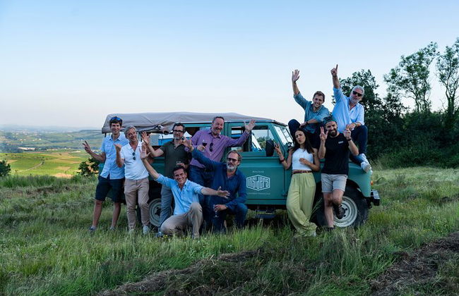 Tour privato del vino di Borgogna di un'intera giornata con Land Rover d'annata (Lione) - Foto 9