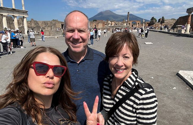 Amalfi Coast Transfer to Rome & Pompeii guided tour or Vice Versa - Photo 9
