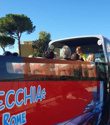 Foto de Autobús turístico de Civitavecchia