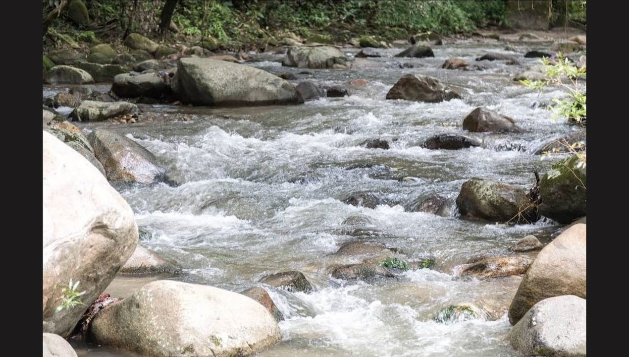 Discesa in corda doppia alle cascate del fiume Minca - Foto 1