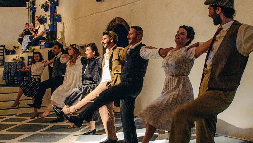 Espectáculo griego en Santorini con cena