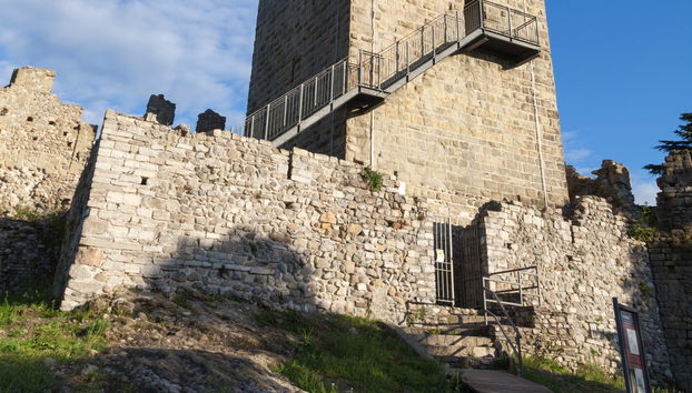 Baradello Castle Private Visit - Photo 2