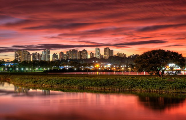 Tour nocturno por Curitiba - Foto 3