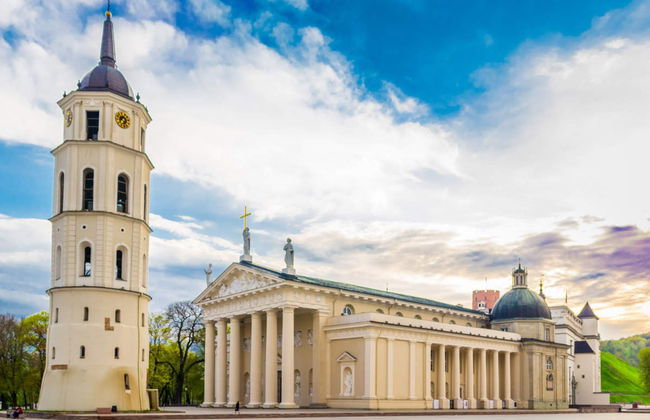 Tour privado por Vilna con guía en español - Foto 4