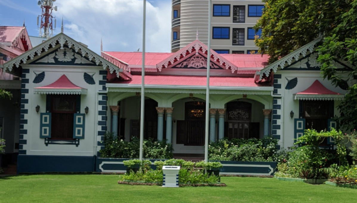 Guided Tour of Malé - Photo 1