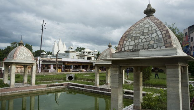 Tour privado por los templos de Varanasi - Foto 3