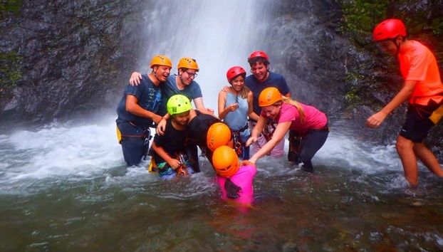 Canyoning in Bucay - Foto 2