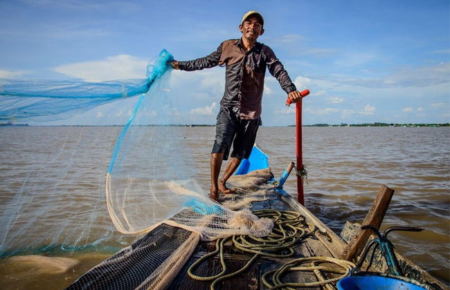 Tour en vespa por el lago Tonlé Sap al atardecer - Foto 5