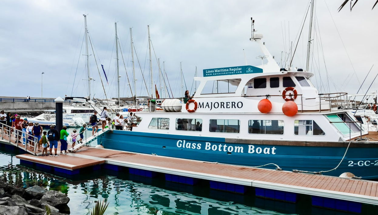 Ferry a la isla de Lobos desde Corralejo - Foto 1