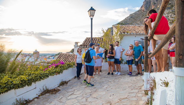 Écoutez les explications du guide lors de la visite de Cullera