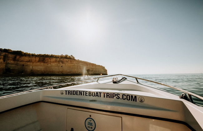 Balade en bateau aux grottes de Benagil au coucher de soleil - Photo 13