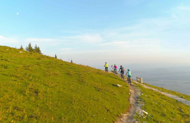 Dragon's Back Bike Tour - Foto 1