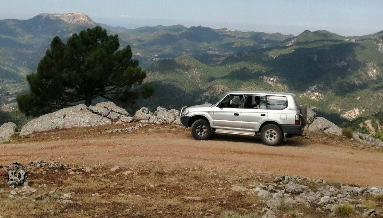 Tour alla sorgente del fiume Mundo in 4x4