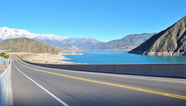 Tirolina en el embalse Potrerillos - Foto 4